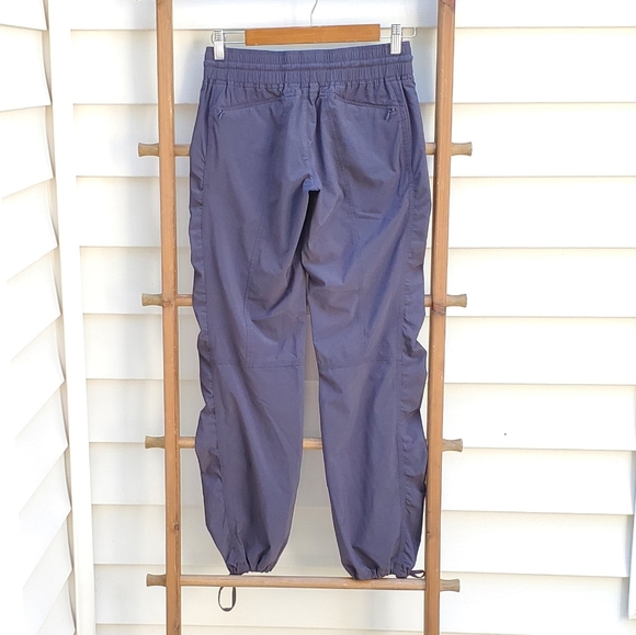 Athleta La Viva Gray Pants - Picture 4 of 7